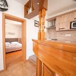 Apartament Prominac *