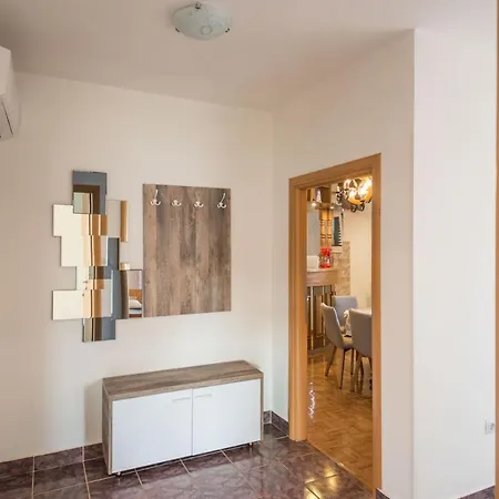 アパート Prominac