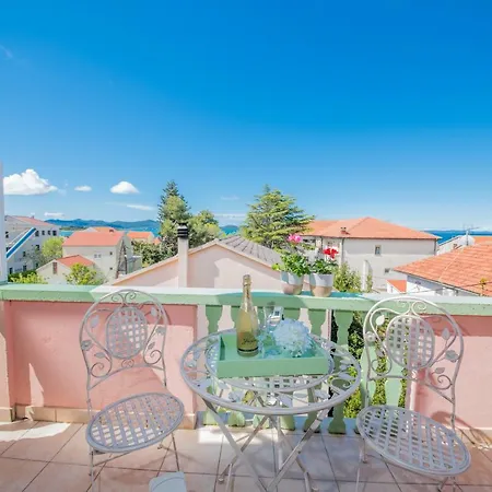 アパート Prominac