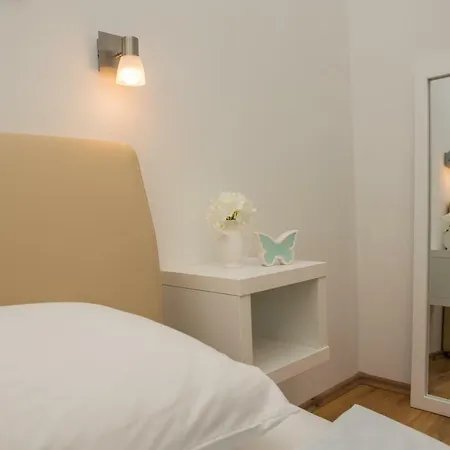 Prominac アパート ザダル