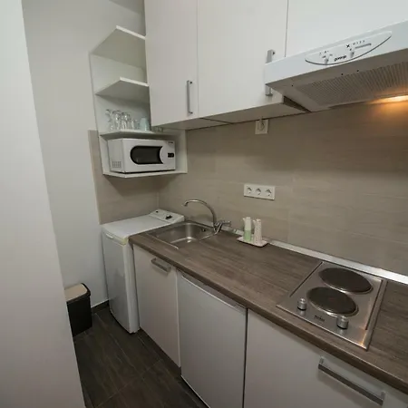 公寓 Prominac 扎达尔